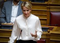 Σδούκου: “Πλέον τα τιμολόγια ρεύματος κινούνται σε επίπεδα πριν από την κρίση”