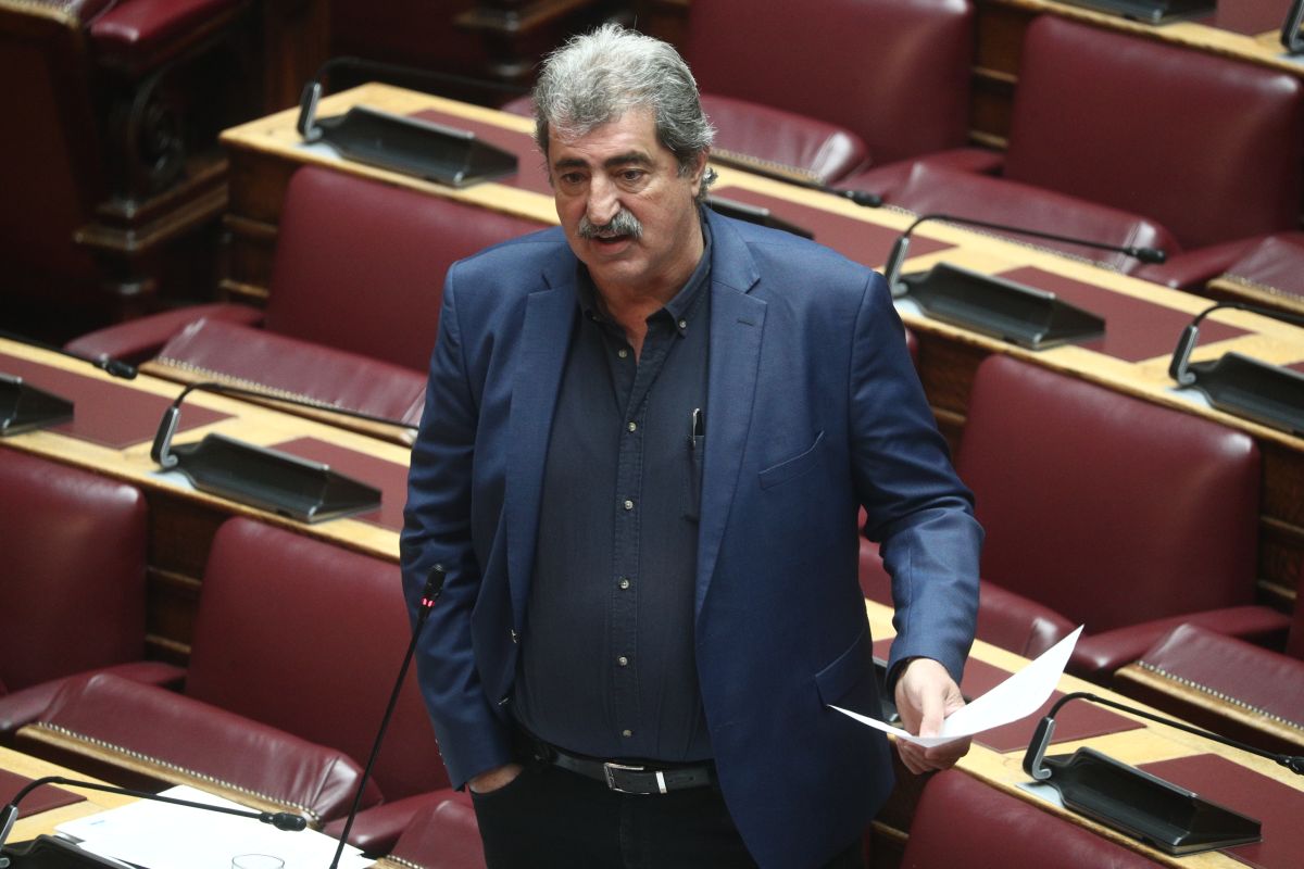 Επίθεση Πολάκη σε δημοσιογράφους: «Ιστορία επιστημονικής φαντασίας οι πληροφορίες για ρήξη με τον Κασσελάκη»