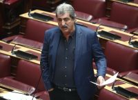 Επίθεση Πολάκη σε δημοσιογράφους: «Ιστορία επιστημονικής φαντασίας οι πληροφορίες για ρήξη με τον Κασσελάκη»