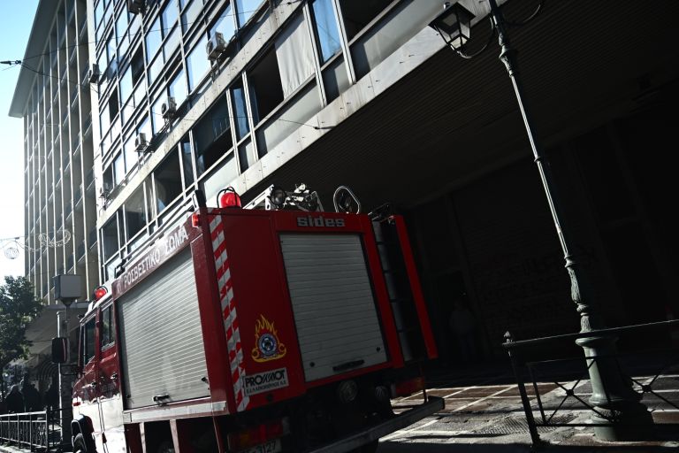 Υπουργείο Εργασίας: Ηχητικό ντοκουμέντο και βίντεο από τη στιγμή της έκρηξης [vid]