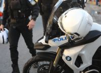 Στο 401 νοσηλεύεται αστυνομικός της ΔΙΑΣ που δέχθηκε χθες το βράδυ επίθεση με μαχαίρι – Συνελήφθη ο δράστης