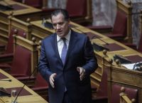 Άδωνις: Παράταση στο πρόγραμμα για 4000 εργαζόμενους στην υγεία [vid]