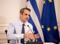 PM Mitsotakis speaks with Greek embassies on promoting postal vote opportunity abroad