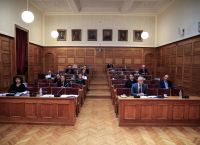 «Θερμό» επεισόδιο στην εξεταστική για τα Τέμπη μεταξύ Μαρκόπουλου και Βρεττού