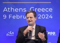 Σκυλακάκης στην εκδήλωση του ΕΛΚ: Η Ελλάδα πρωτοπόρα στην πράσινη μετάβαση