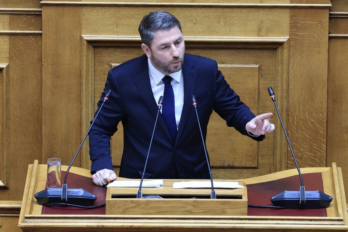 Με αιχμές κατά του Κώστα Μπακογιάννη η δευτερολογία του Ανδρουλάκη