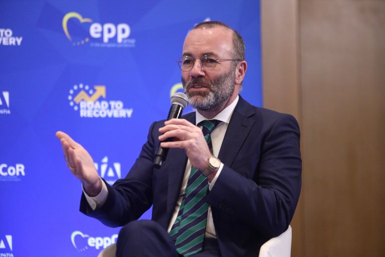 Weber: PM Mitsotakis achieved an economic miracle