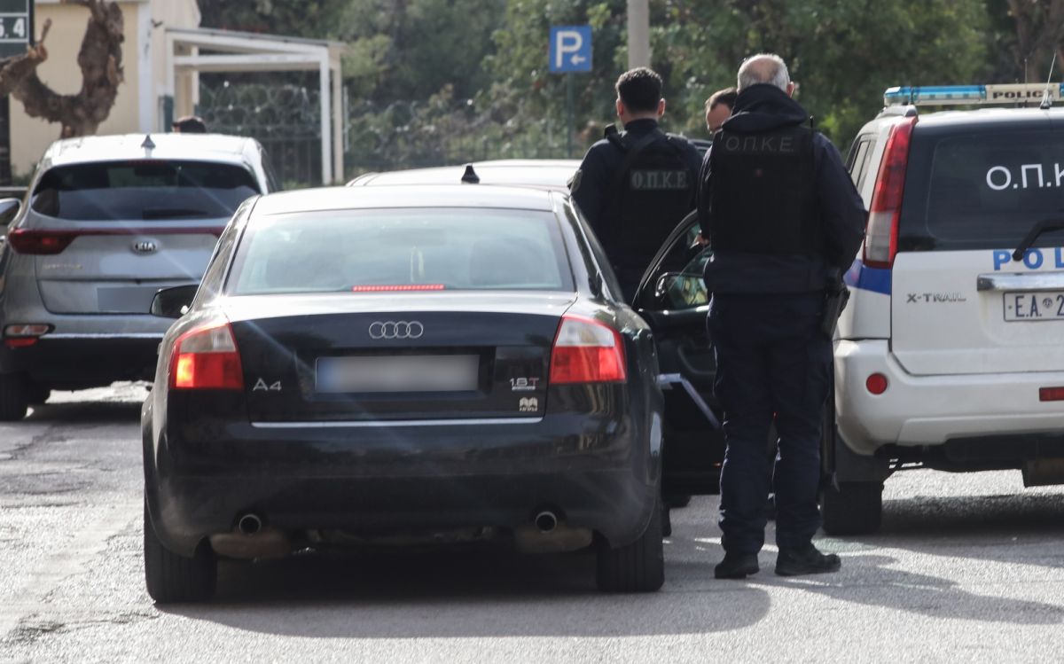 Μέλος των ΟΥΚ μεταξύ των συλληφθέντων μαζί με πρώην ηγετικό στέλεχος των «Πυρήνων της Φωτιάς»