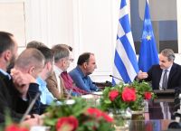 Farmers disappointed after meeting with PM to decide on protest actions