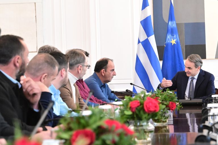 Farmers disappointed after meeting with PM to decide on protest actions