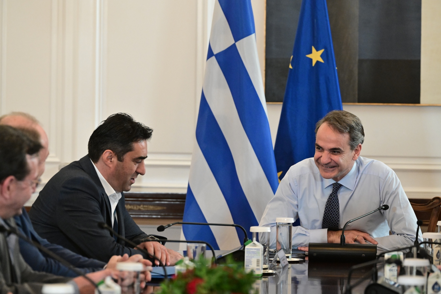 Μητσοτάκης – αγρότες: “Τα αιτήματα τα έχουμε φέρει σε όλες τις κυβερνήσεις” – Τι ειπώθηκε