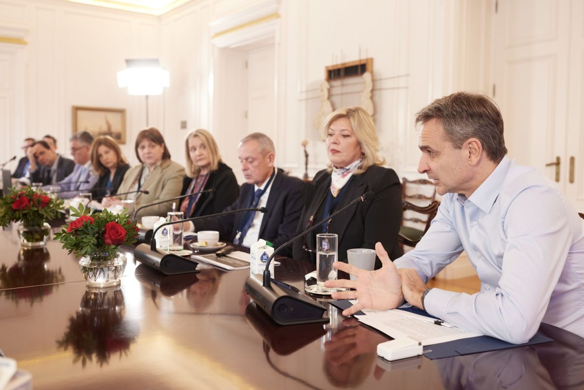 Συστήνεται επιστημονική επιτροπή για την Αντιμετώπιση της Βίας και της Παραβατικότητας Ανηλίκων