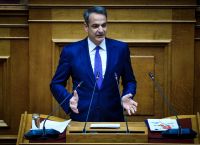 Μητσοτάκης σε ΣΥΡΙΖΑ: Πού ήταν οι ευρωβουλευτές όταν πηγαίνατε στο αυτόφωρο δημοσιογράφους;