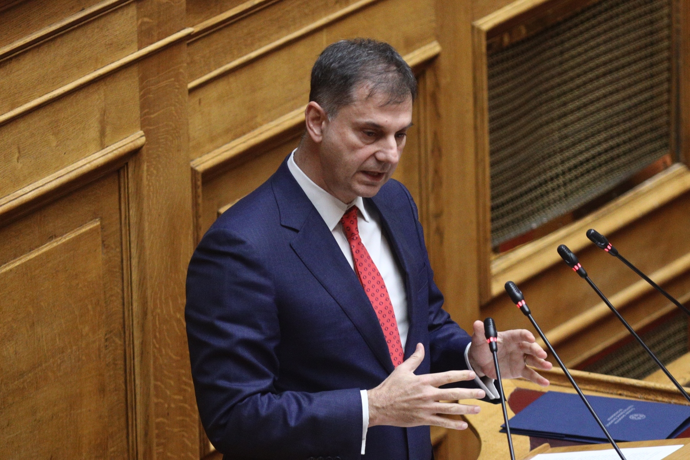 Θεοχάρης: Ως τις 29 Φεβρουαρίου η προμήθεια POS