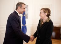 Συνάντηση Μητσοτάκη με τη CEO της Vodafone – Η εταιρεία θα επενδύσει 1 δισ. ευρώ σε βάθος 5ετίας