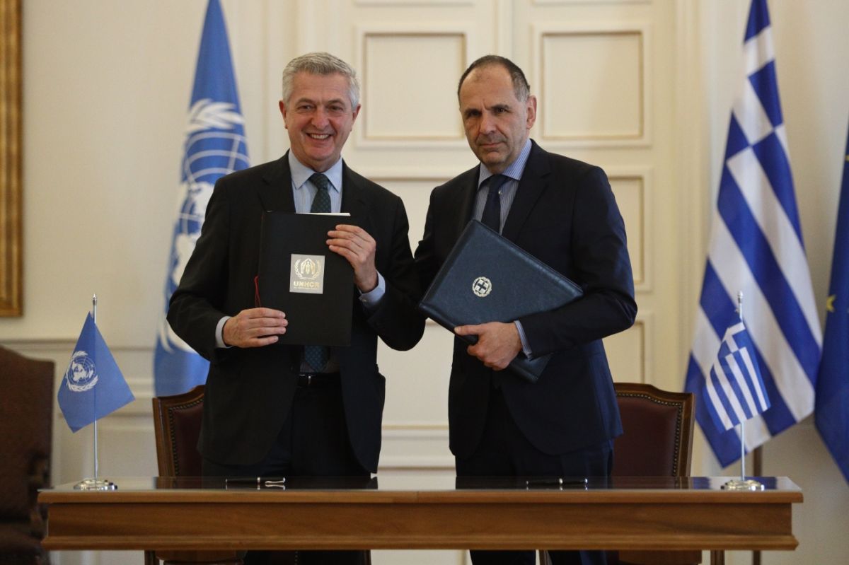 Γεραπετρίτης – Γκράντι για πρόσφυγες: Συμφωνία για την εύρυθμη καθημερινή λειτουργία της Ύπατης Αρμοστείας
