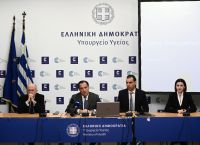 Άδωνις: Από 300 ευρώ έως 2.000 ευρώ το κόστος για τα απογευματινά χειρουργεία [vid]