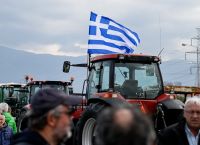Αγρότες: Ξεκίνησαν τα τρακτέρ από το Κάστρο – Κλείνουν μετά τις 12 οι δρόμοι στο κέντρο