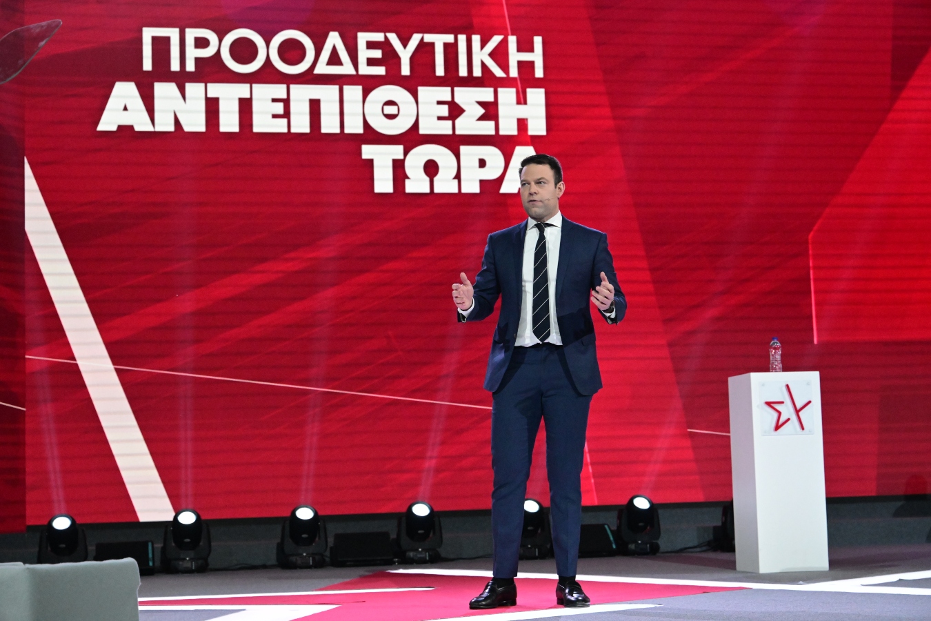 Αδίκημα η συμμετοχή πολιτικού αρχηγού σε αλλοδαπή εταιρεία – Τι αναφέρει δημοσίευμα