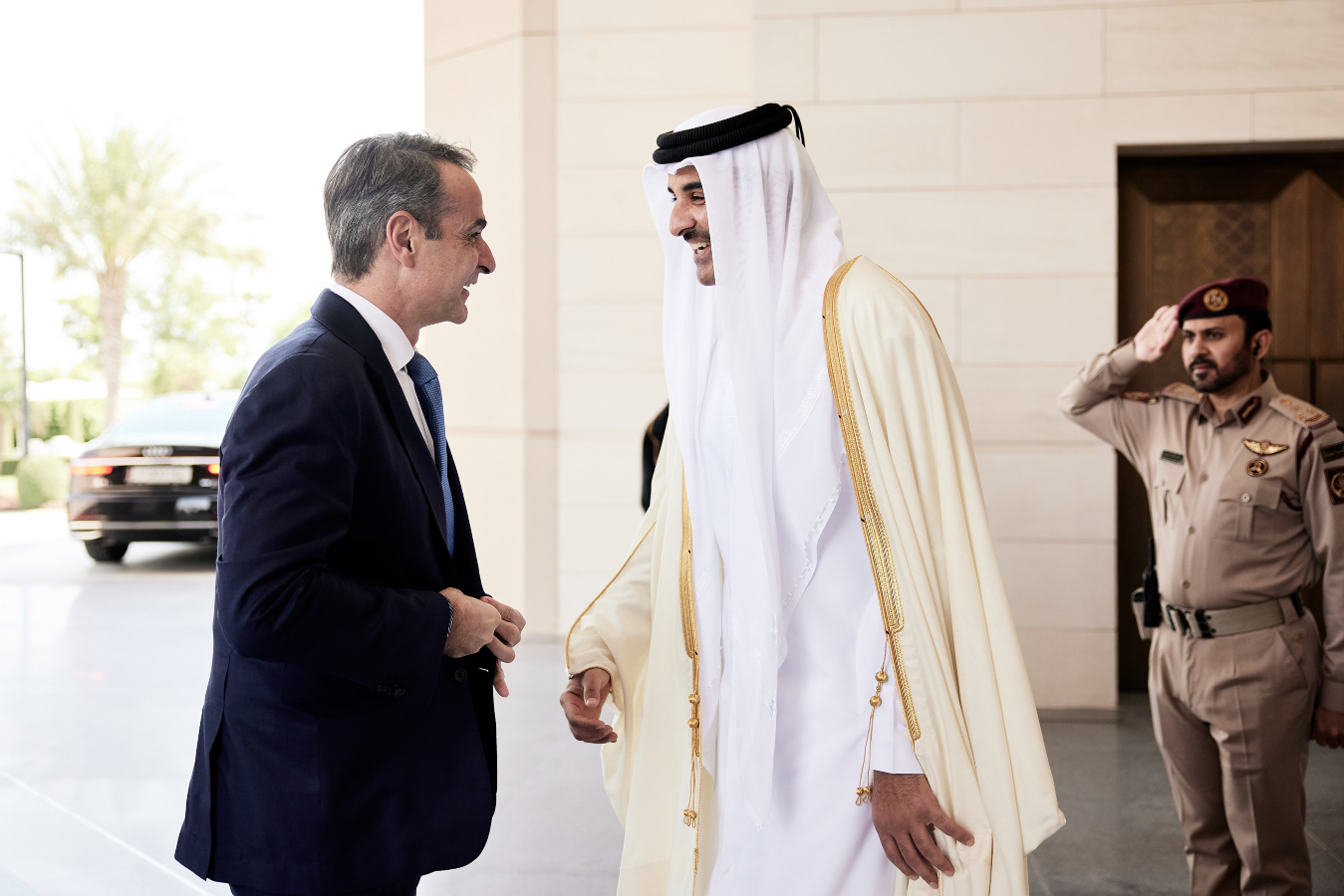 Mitsotakis in Doha to discuss Gaza, Red Sea with Emir of Qatar