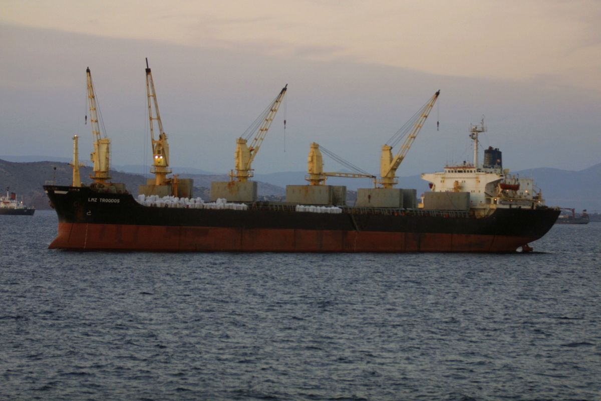 Αλεξανδρούπολη: Δοκιμαστικοί έλεγχοι στο FSRU – Έφτασε το πρώτο φορτίο LNG