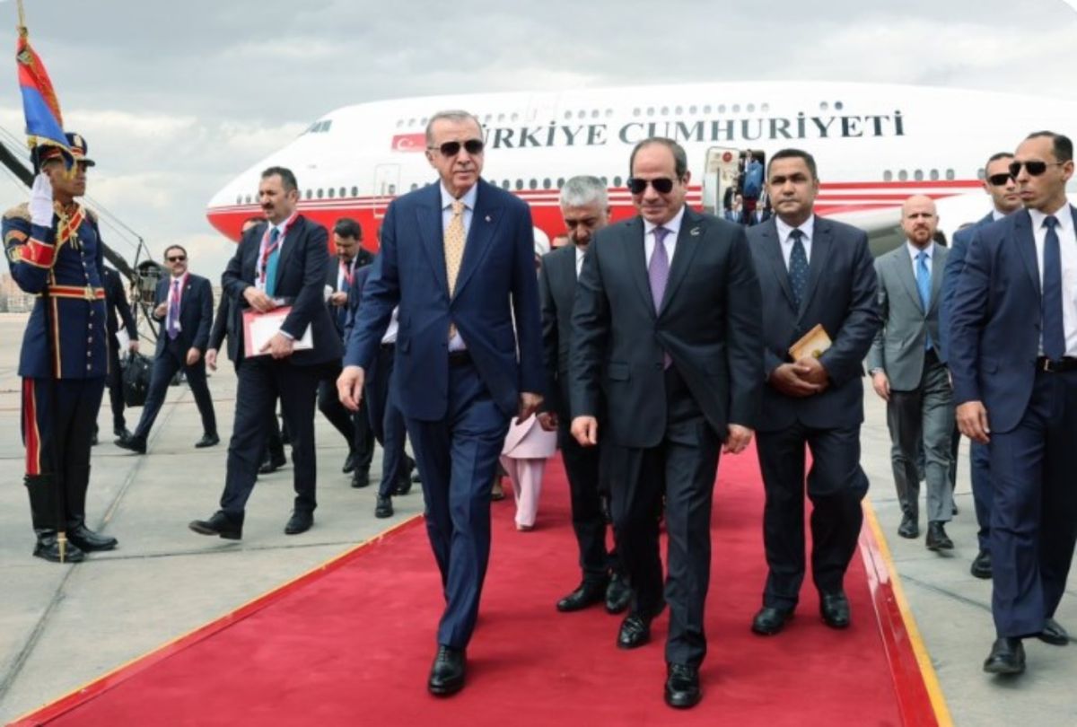O Ερντογάν στην Αίγυπτο μετά από 12 χρόνια για σύσφιξη σχέσεων με αλ Σίσι