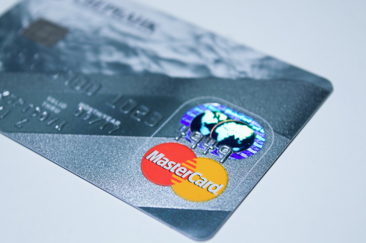 Πώς σχεδιάζει η Mastercard να αυξήσει τη χρήση καρτών από τα ταξί