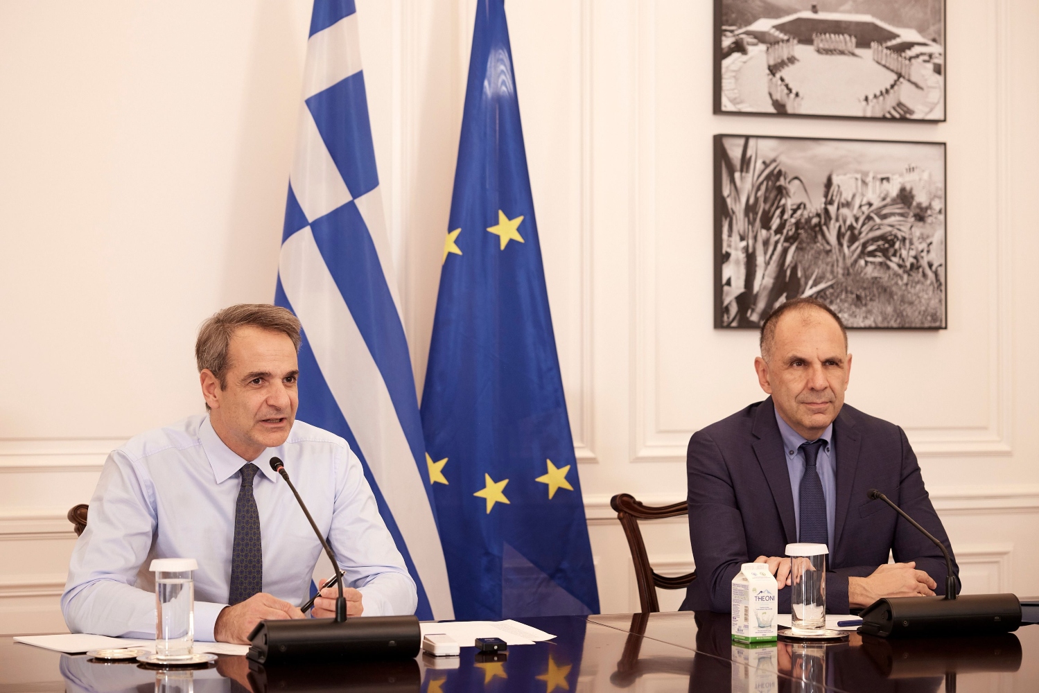 Μητσοτάκης σε επικεφαλής Πρεσβειών: Μεγάλο στοίχημα για εμάς η επιστολική ψήφος