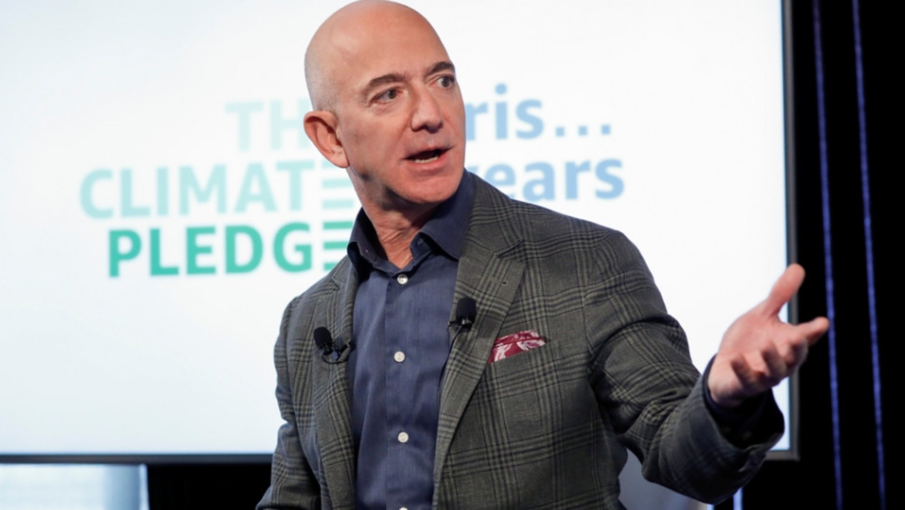Μπέζος: Πούλησε μετοχές της Amazon αξίας 2 δισ. δολαρίων