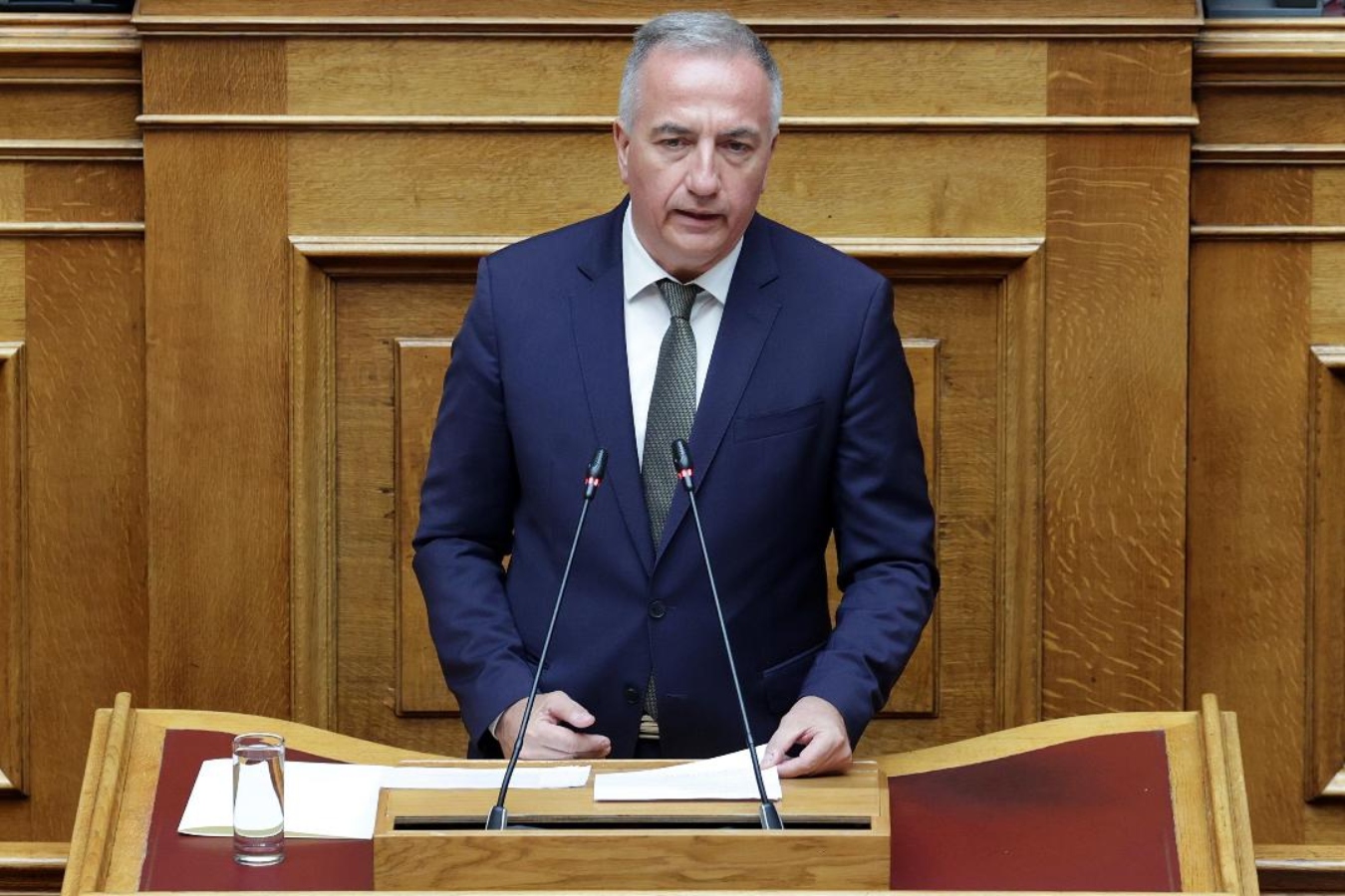 Καλαφάτης: “Όταν οι υπονομευτές παριστάνουν τους προστάτες”