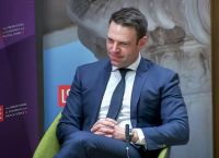 Κασσελάκης στο LSE: Αν ο ΣΥΡΙΖΑ λειτουργούσε σωστά, εγώ δεν θα ήμουν αρχηγός