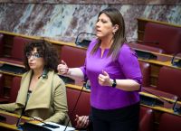 Τέμπη: Δεν αρχίζει η συνεδρίαση λόγω της παρουσίας Κωνσταντοπούλου στην αίθουσα