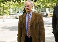 Μαυρομμάτης: Φωτιά στο σπίτι του στο Κολωνάκι – Νοσηλεύονται με τη σύζυγό του