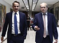 Χατζηδάκης: Άνω των 800 ευρώ ο κατώτατος μισθός, ανακοινώσεις στις 22/3