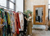 Ανατιμήσεις φωτιά σε ρούχα – παπούτσια λόγω κρίσης στην Ερυθρά Θάλασσα