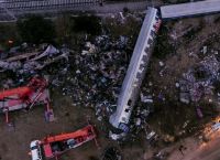 Τέμπη: “Βοήθεια, είμαστε από κάτω” – Συγκλονίζει το βίντεο με τις ανατριχιαστικές κραυγές εγκλωβισμένων