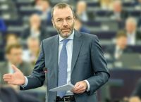 Bέμπερ: Η ελληνική κυβέρνηση εφάρμοσε μεταρρυθμίσεις για να εγγυηθεί το κράτος δικαίου
