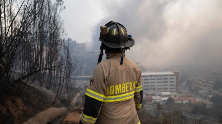 Χιλή: Τουλάχιστον 64 οι νεκροί από τις πυρκαγιές – Διήμερο εθνικό πένθος