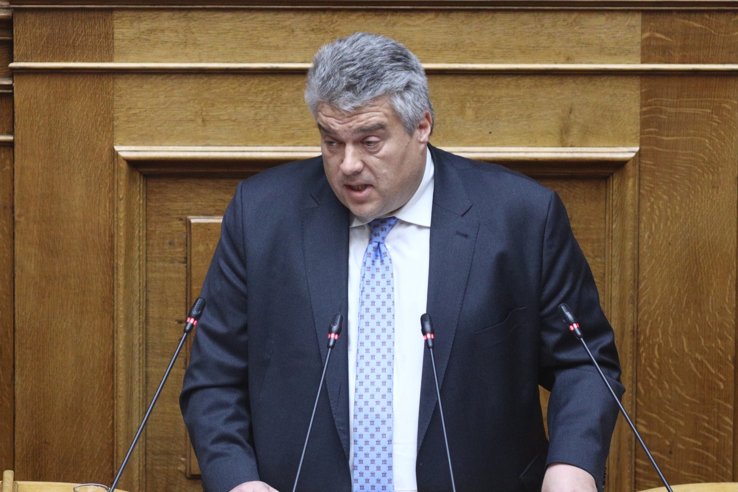 Χρυσομάλλης: Καταψηφίζω για λόγους συνείδησης, δεν θα απέχω