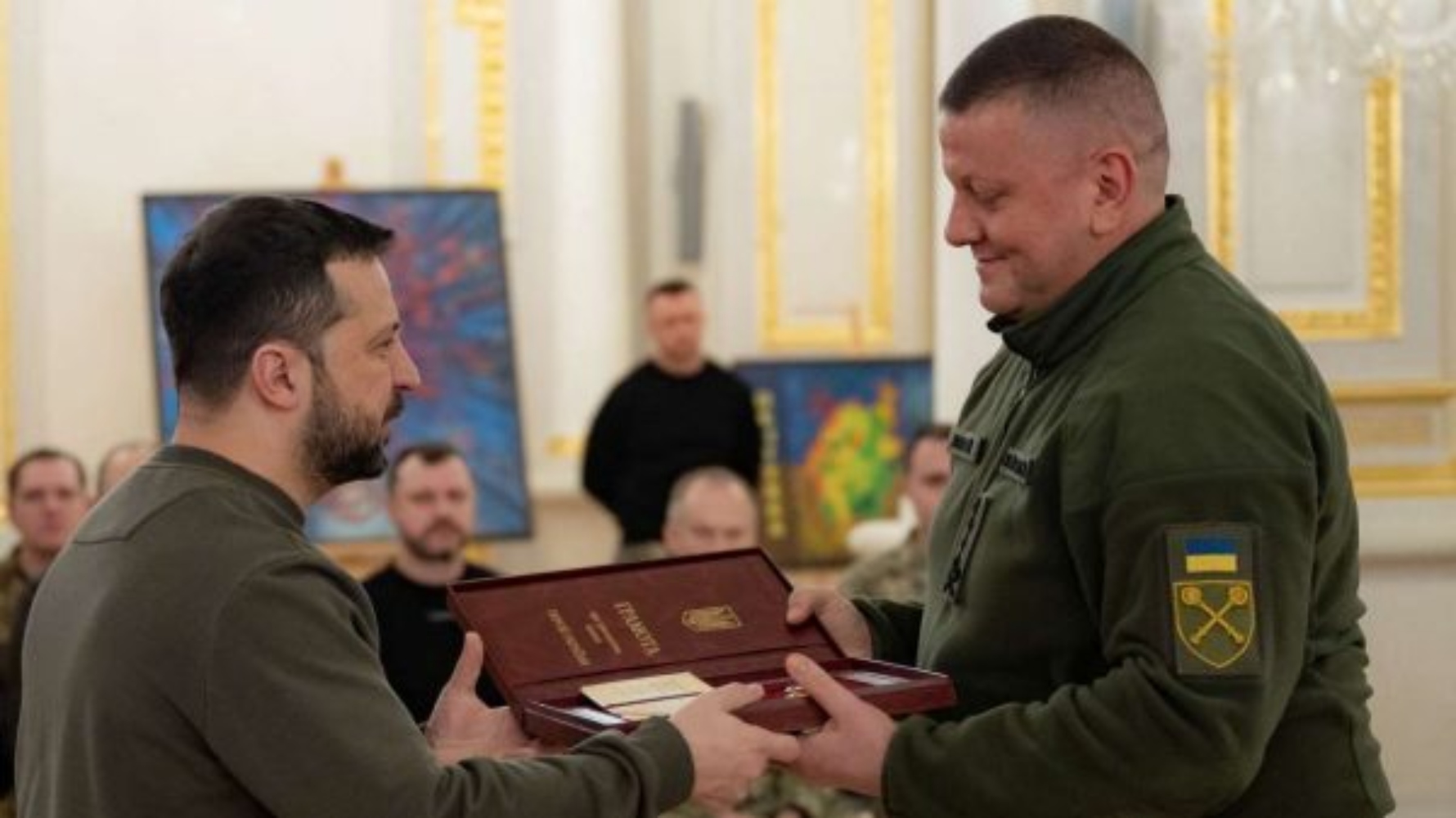 Κίεβο: Απερρίφθη μετ’ επαίνων ο Ζαλούζνι από τον Ζελένσκι