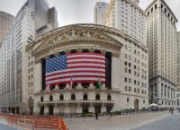Wall Street: Το πάθος των ιδιωτών επενδυτών για μετοχές