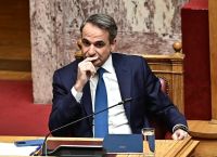 Το κυβερνητικό σχέδιο για υποχώρηση των κοινωνικών μετώπων