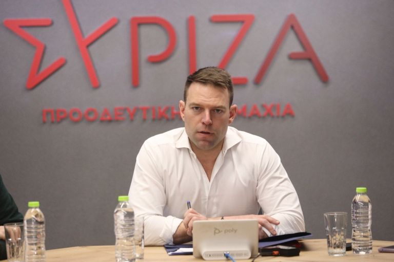 Σε προσυνεδριακούς ρυθμούς ο ΣΥΡΙΖΑ