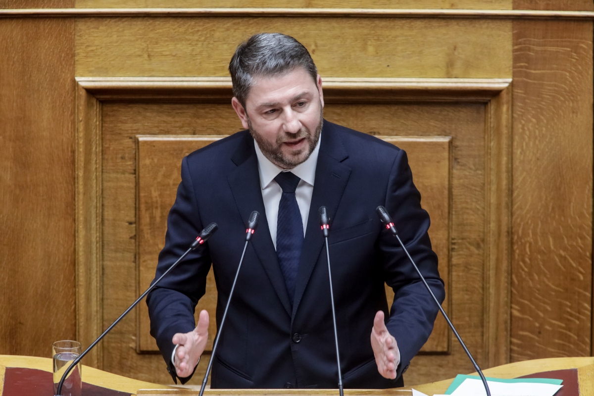 ΠΑΣΟΚ: Η Κεραμέως να δώσει απαντήσεις για τα mail στους αποδήμους