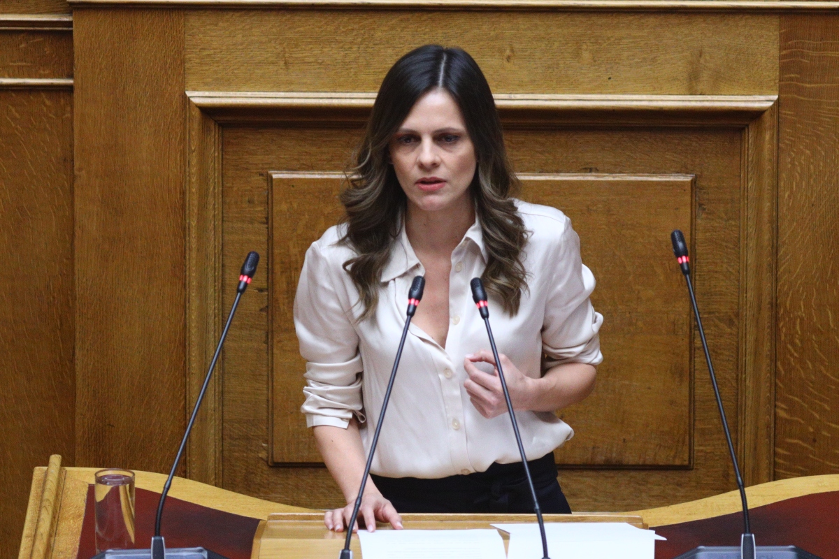 Έφη Αχτσιόγλου: Νοσηλεύτηκε στο «Αλέξανδρα» για μια εβδομάδα