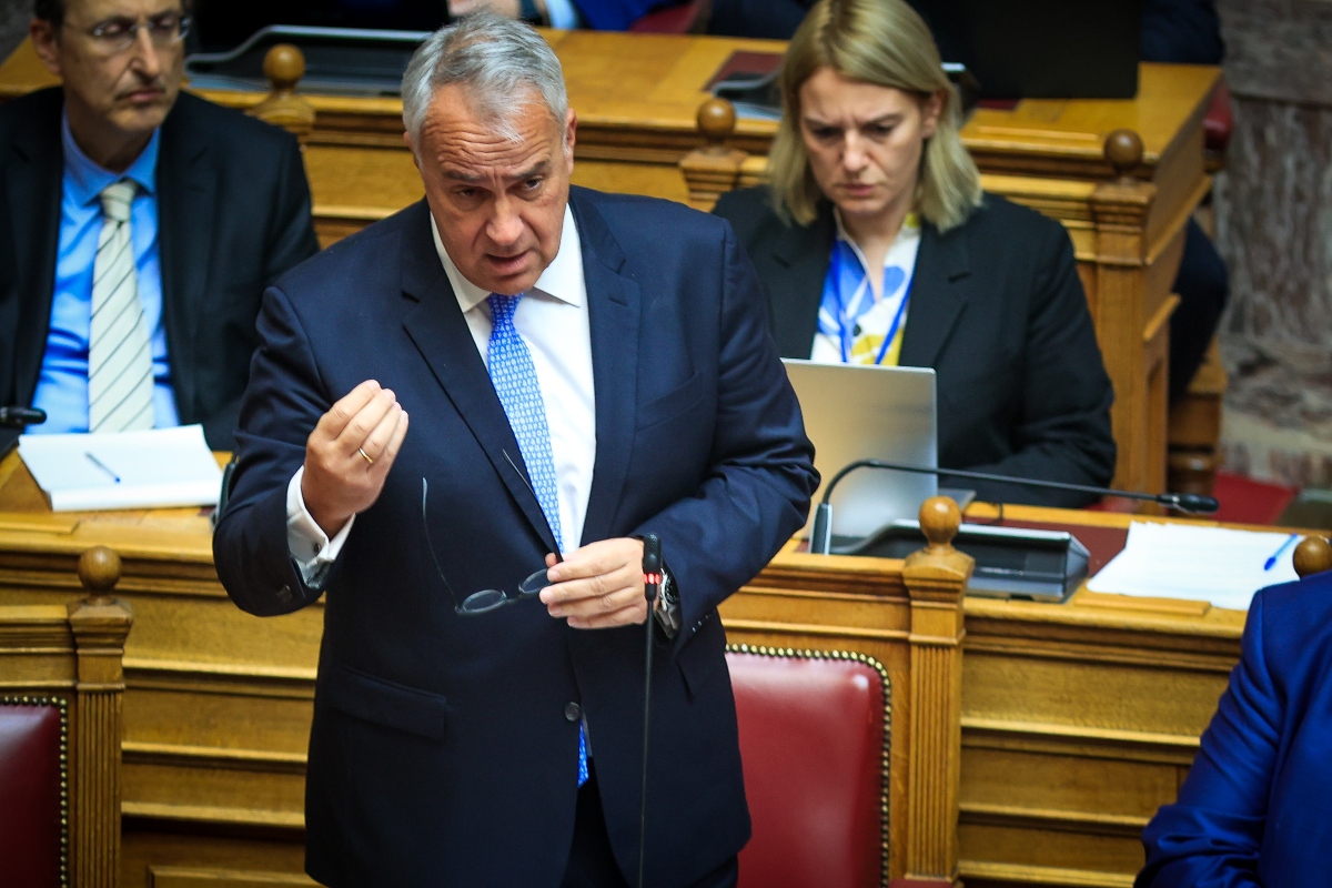 Τέμπη: Κόντρα στη Βουλή για τον νόμο περί ευθύνης υπουργών