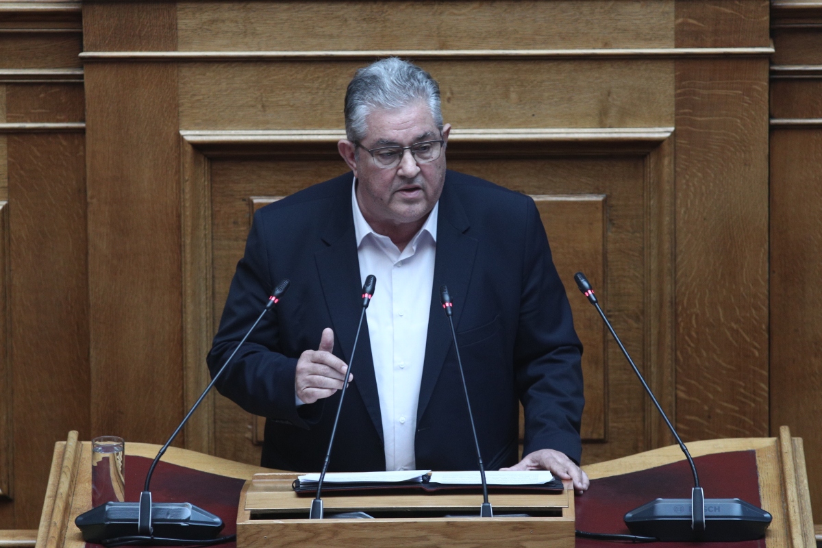 ΚΚΕ για παραιτήσεις υπουργών: Δεν αλλάζουν ούτε στο ελάχιστο την ουσία
