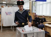 Άνοιξαν οι κάλπες στη Ρωσία: Χωρίς αντίπαλο ο Πούτιν για τις προεδρικές εκλογές