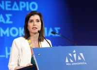 Έντονη αντιπαράθεση Ασημακοπούλου-Σκανδαλίδη για τις αιχμές Σαμαρά: «Μη γελάτε, κοιτάξτε τα του οίκου σας»