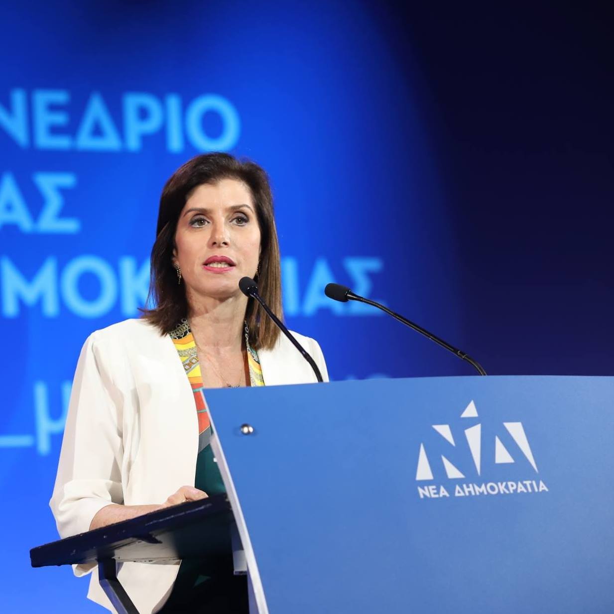 Έντονη αντιπαράθεση Ασημακοπούλου-Σκανδαλίδη για τις αιχμές Σαμαρά: «Μη γελάτε, κοιτάξτε τα του οίκου σας»
